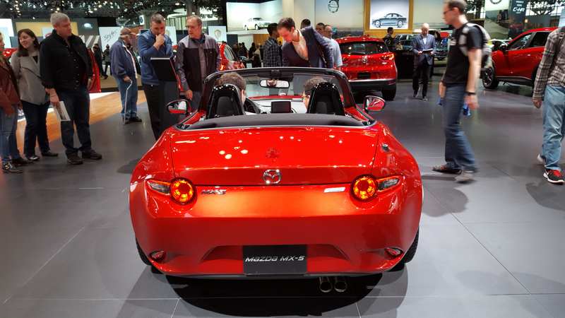 Illustration for article titled Mazda Miatas at the 2016 New York International Autoshow